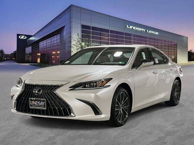 2025 LEXUS ES
