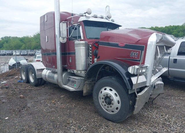 2002 PETERBILT 379