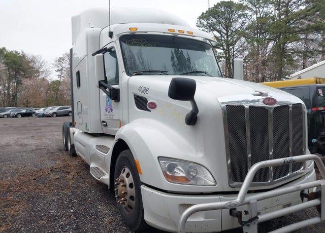 2016 PETERBILT 579