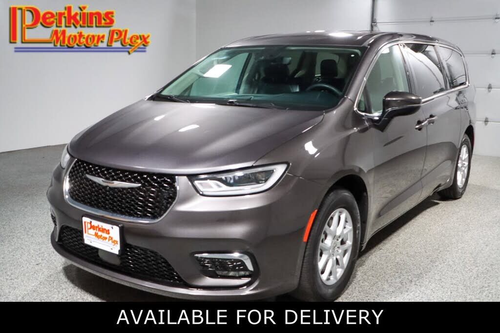 2023 CHRYSLER Pacifica