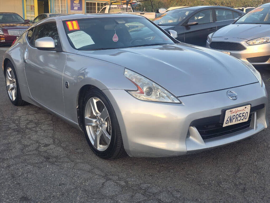 2011 NISSAN 370Z