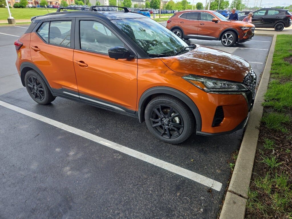2023 NISSAN Kicks