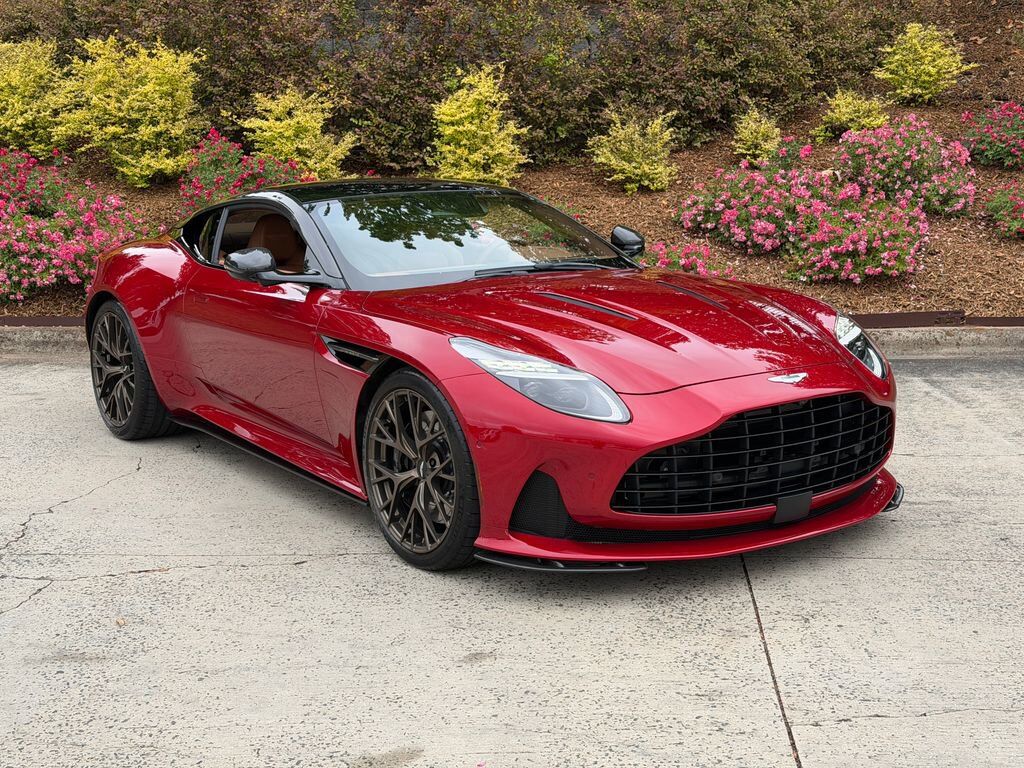 2025 ASTON MARTIN DB12