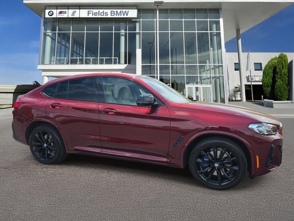 2022 BMW X4