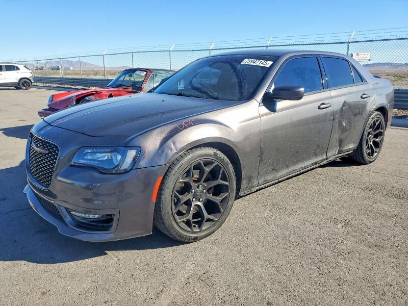 2018 CHRYSLER 300