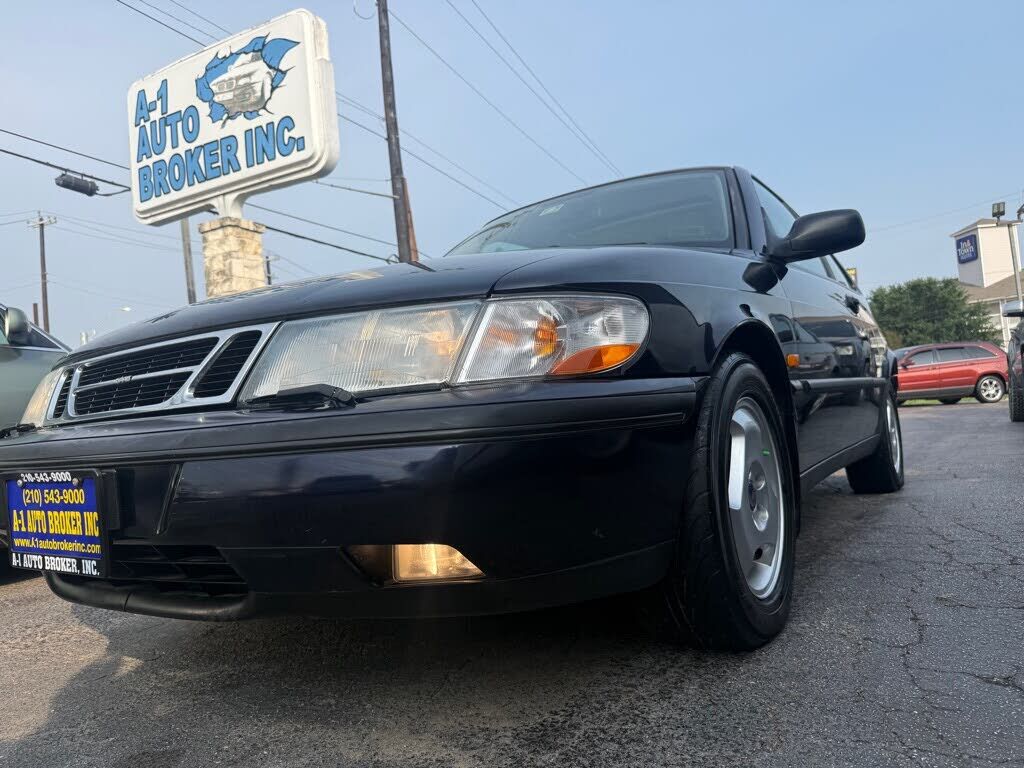 1998 SAAB 900
