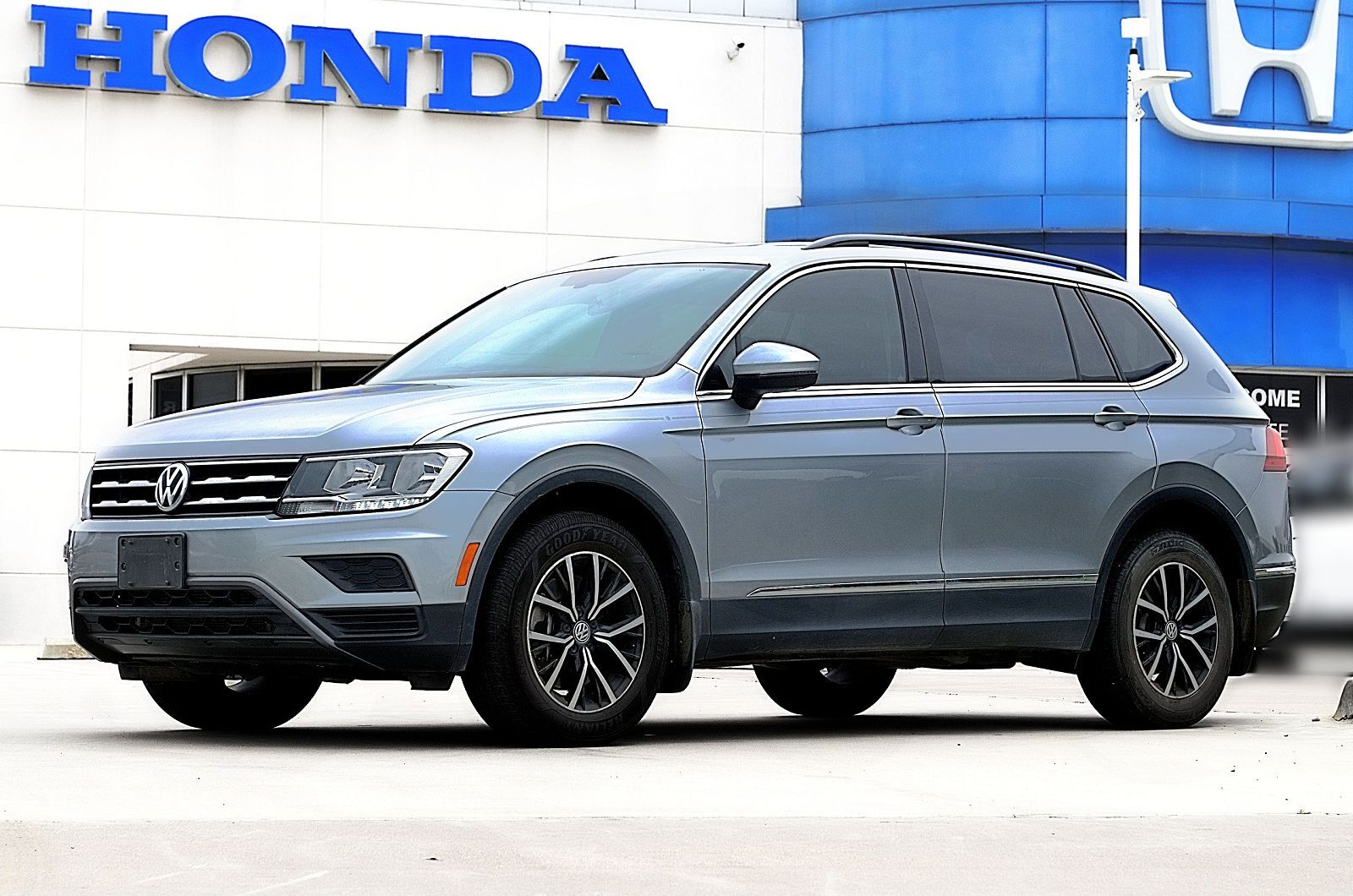 2021 VOLKSWAGEN Tiguan