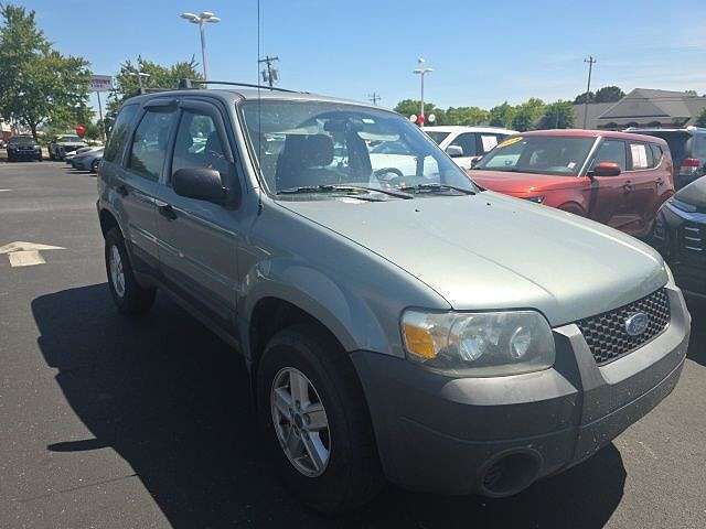 2005 FORD Escape