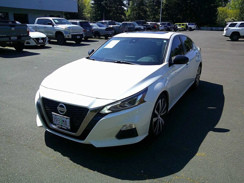 2022 NISSAN Altima