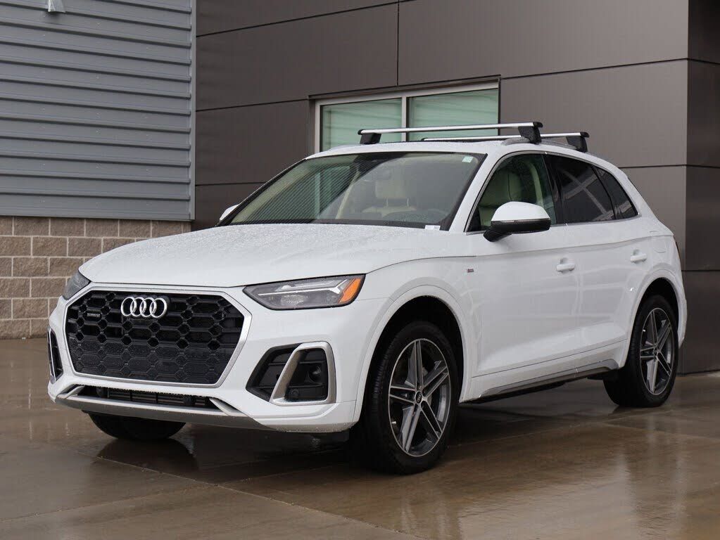 2021 AUDI Q5 e