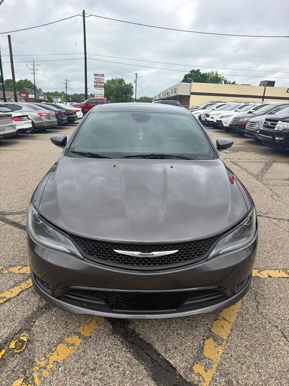 2016 CHRYSLER 200