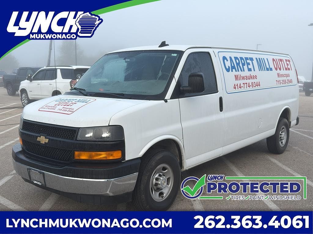 2022 CHEVROLET Express