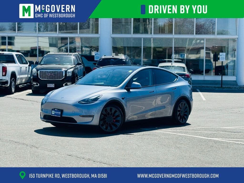 2024 TESLA Model Y