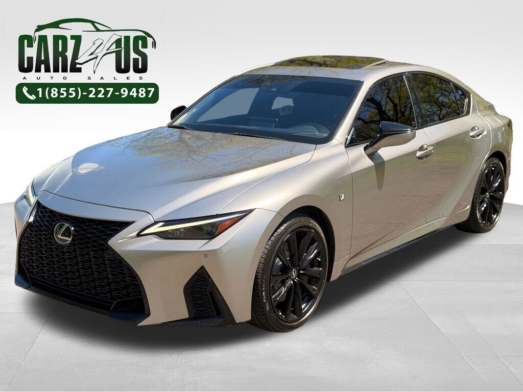 2021 LEXUS IS