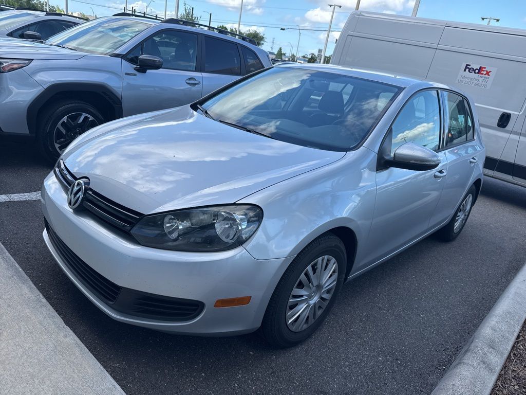 2011 VOLKSWAGEN Golf