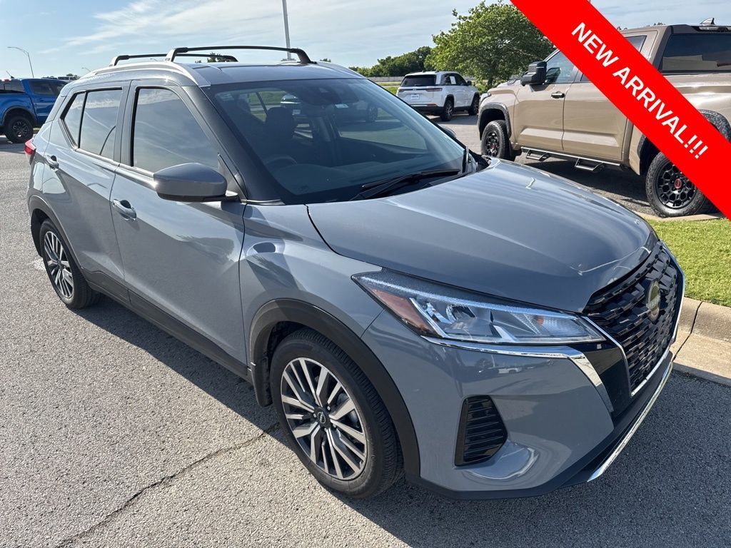 2024 NISSAN Kicks