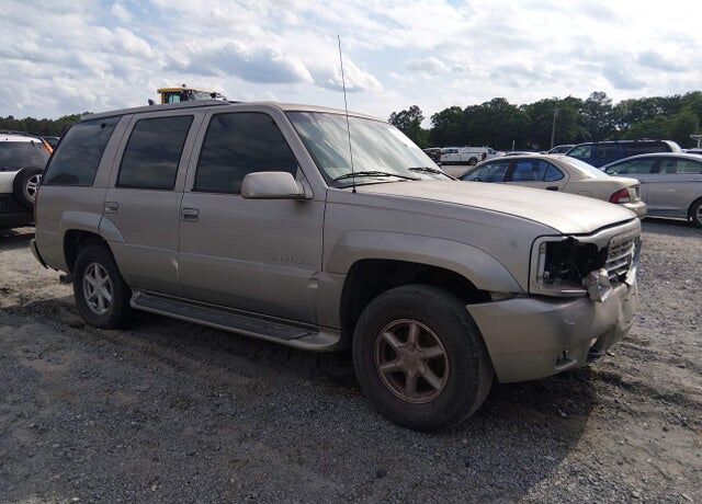 2000 CADILLAC Escalade