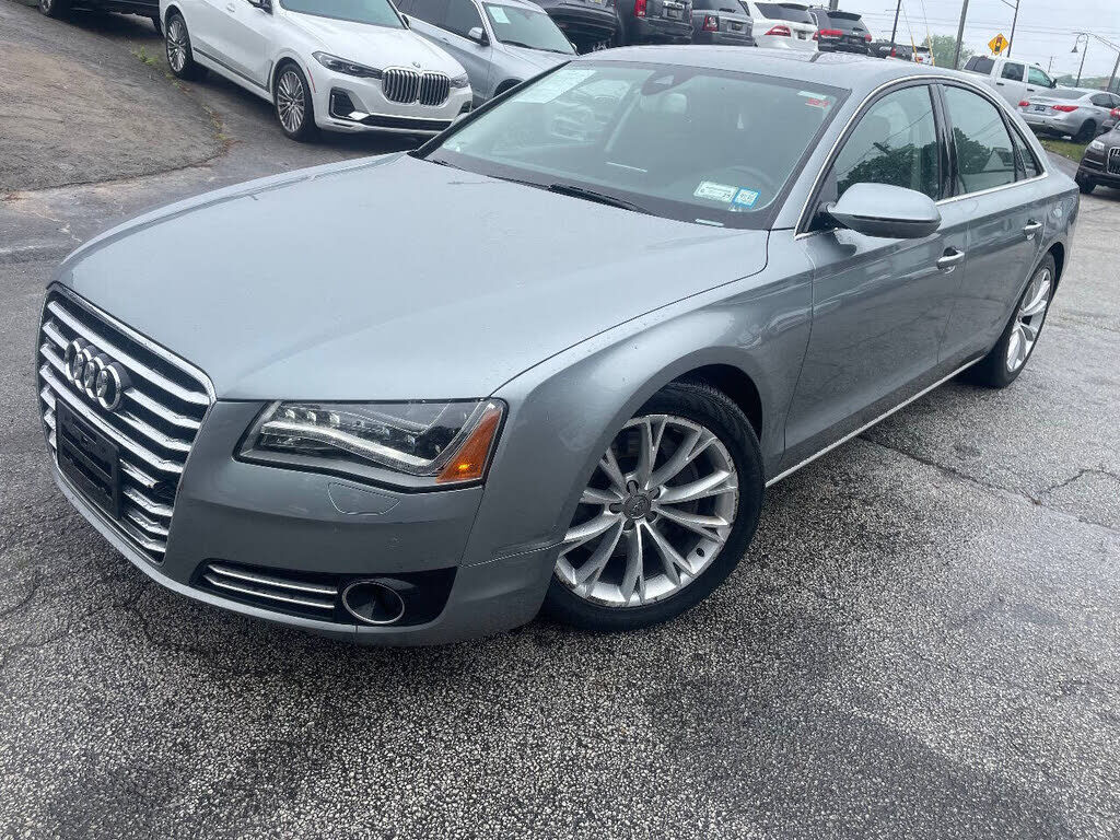 2013 AUDI A8