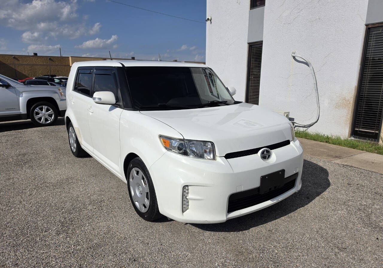2013 TOYOTA SCION
