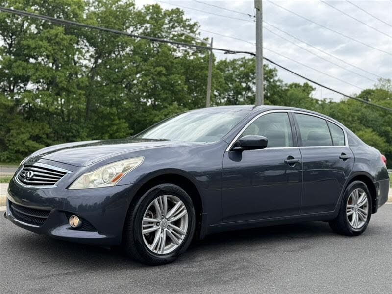 2011 INFINITI G25