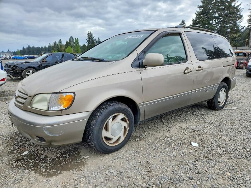 2002 TOYOTA Sienna