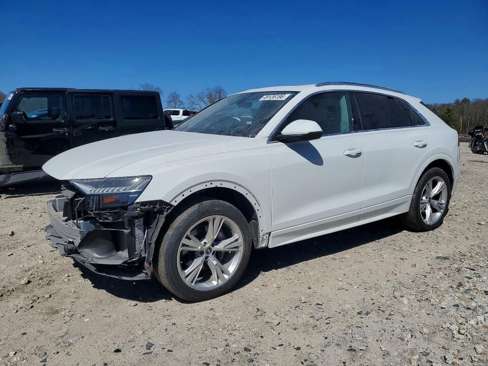 2023 AUDI Q8