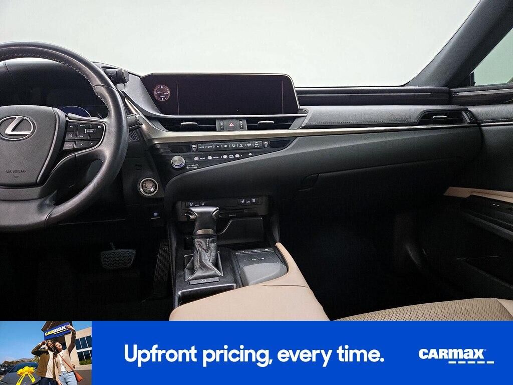 2021 LEXUS ES