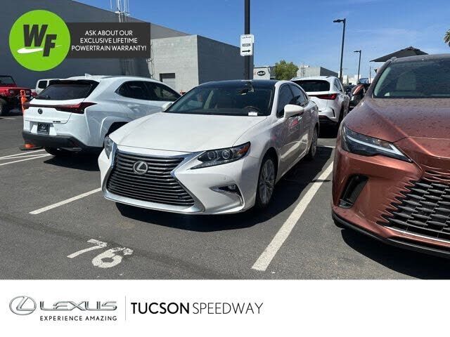 2016 LEXUS ES