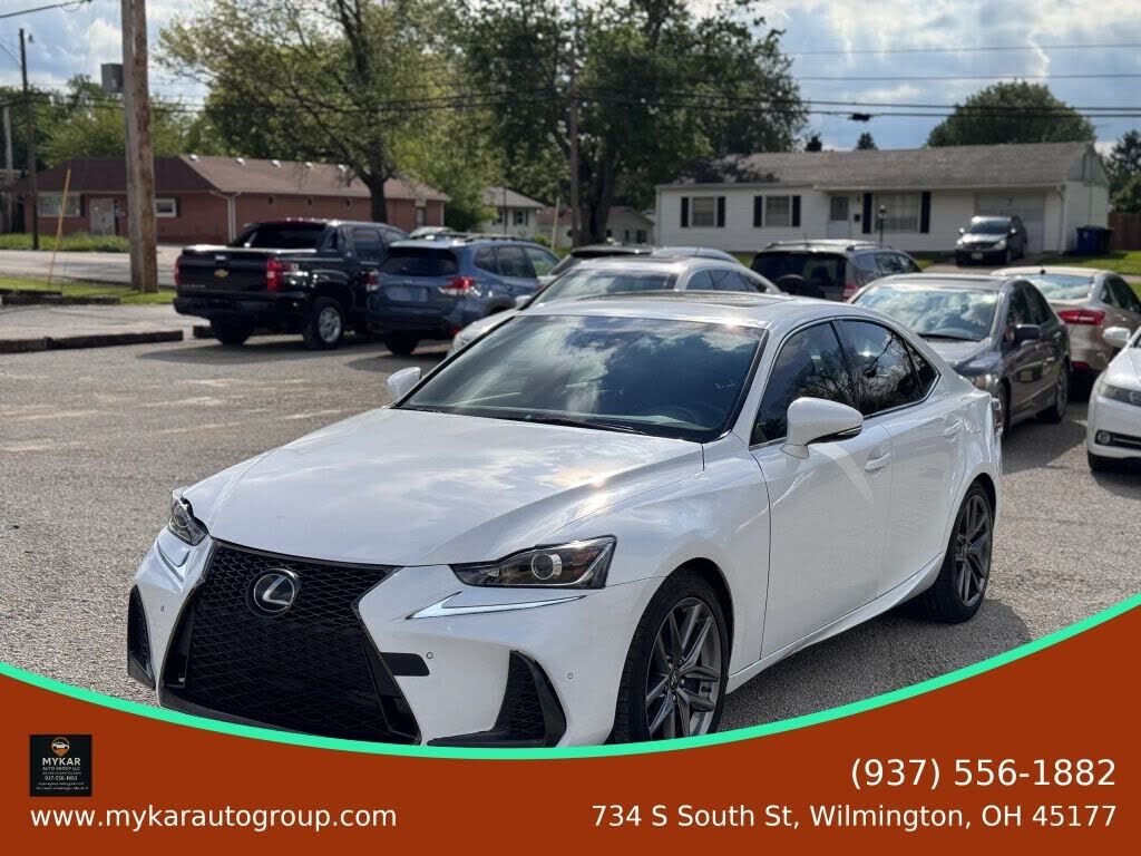 2019 LEXUS IS