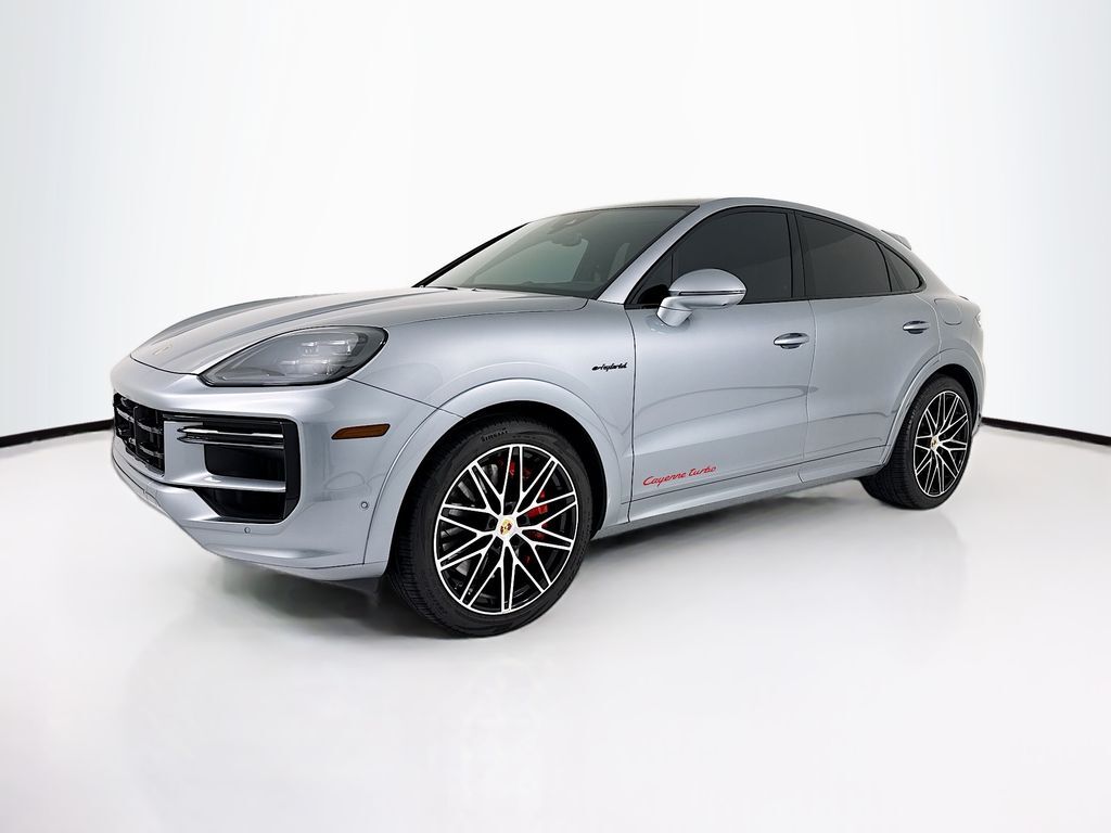 2024 PORSCHE Cayenne
