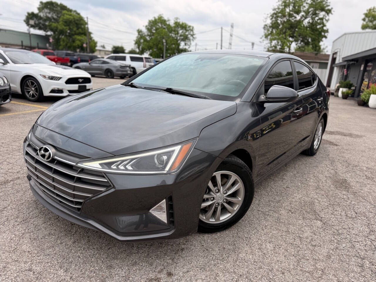 2020 HYUNDAI Elantra