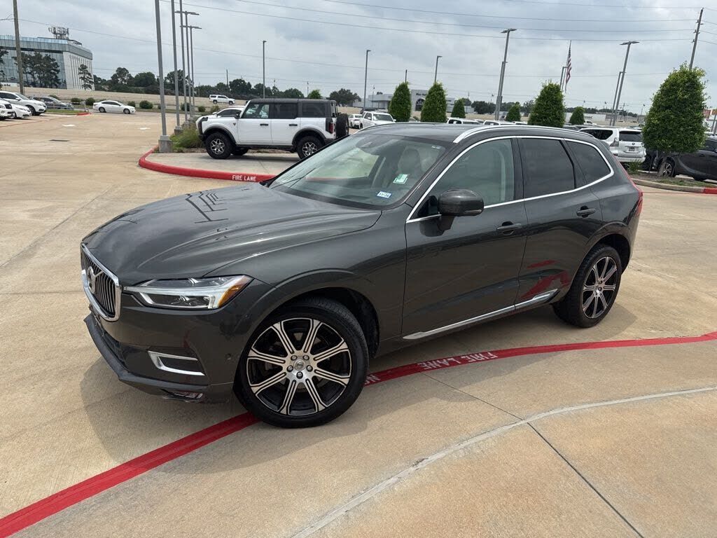 2021 VOLVO XC60