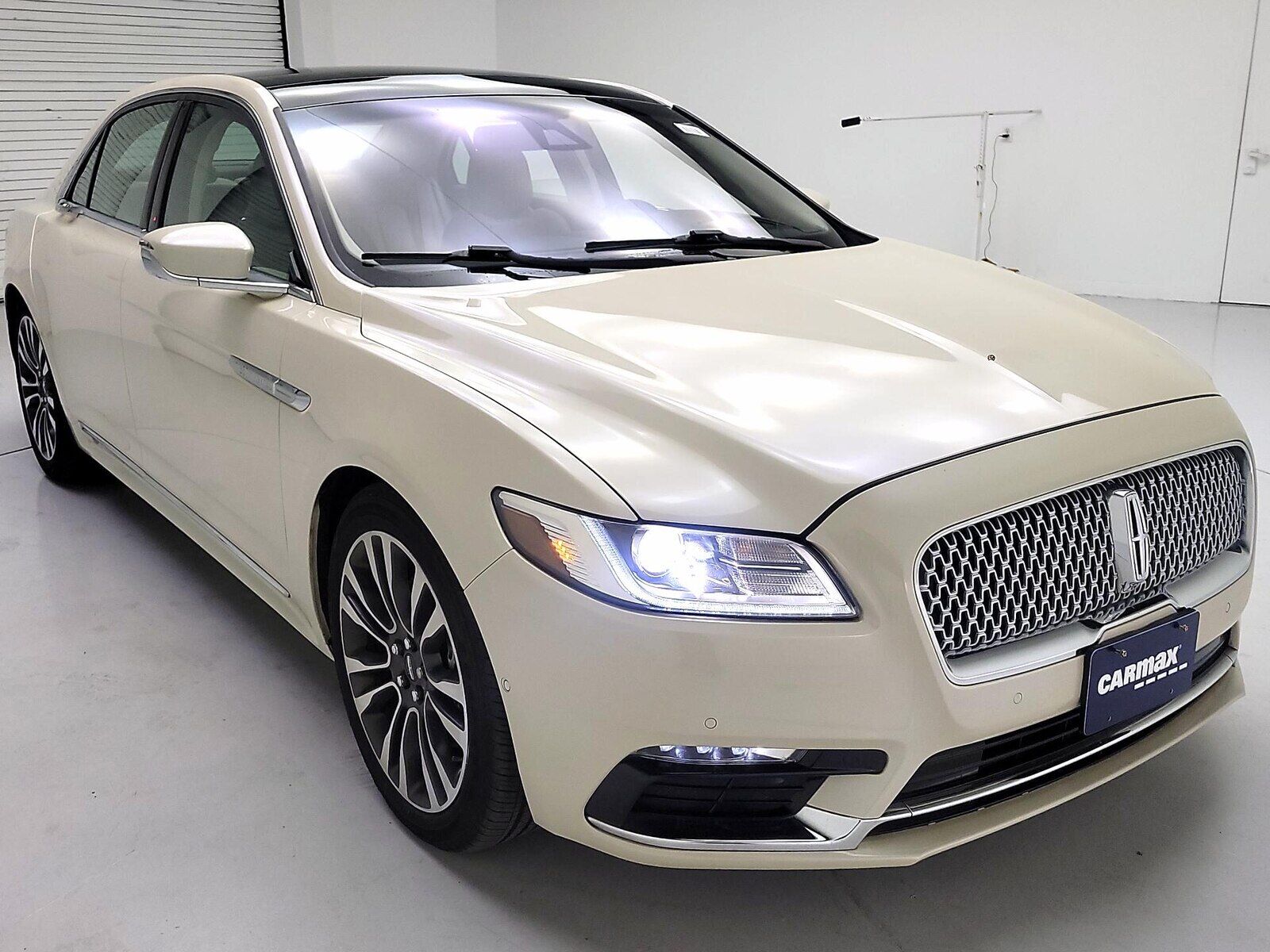 2018 LINCOLN Continental
