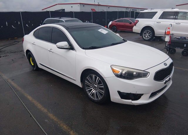 2016 KIA Cadenza