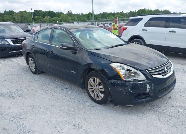 2011 NISSAN Altima