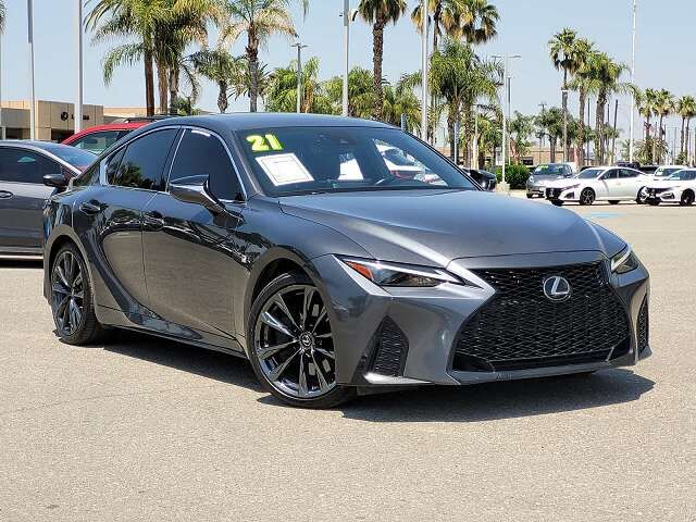 2021 LEXUS IS