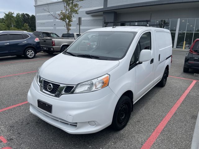 2017 NISSAN NV200
