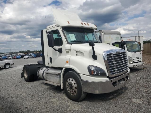 2017 FREIGHTLINER Cascadia