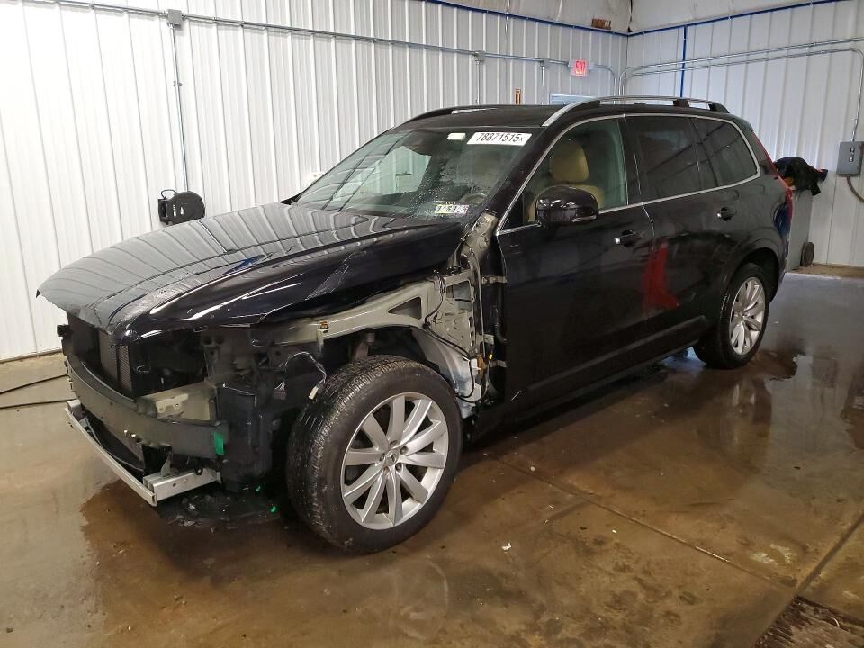 2017 VOLVO XC90