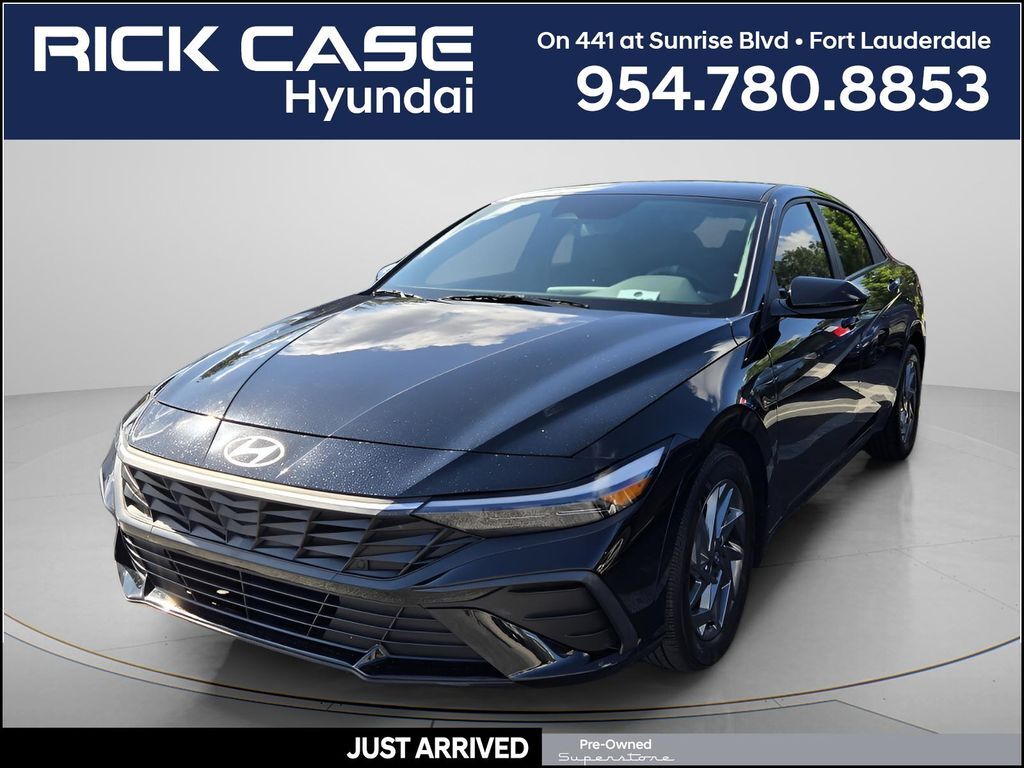 2024 HYUNDAI Elantra