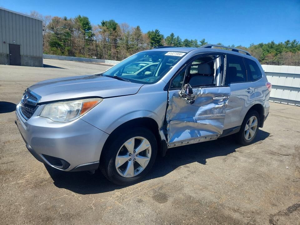 2015 SUBARU Forester