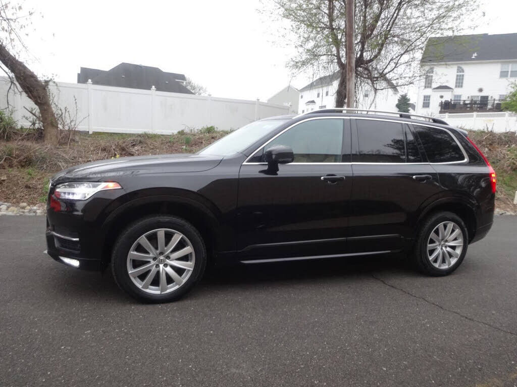 2018 VOLVO XC90