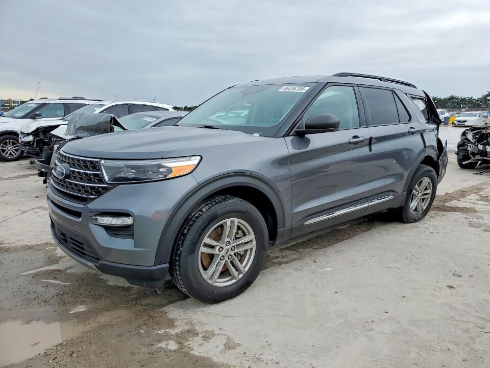 2022 FORD Explorer
