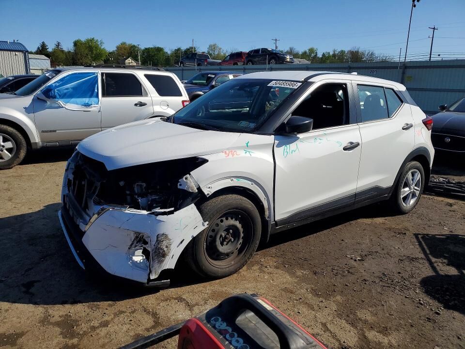 2024 NISSAN Kicks