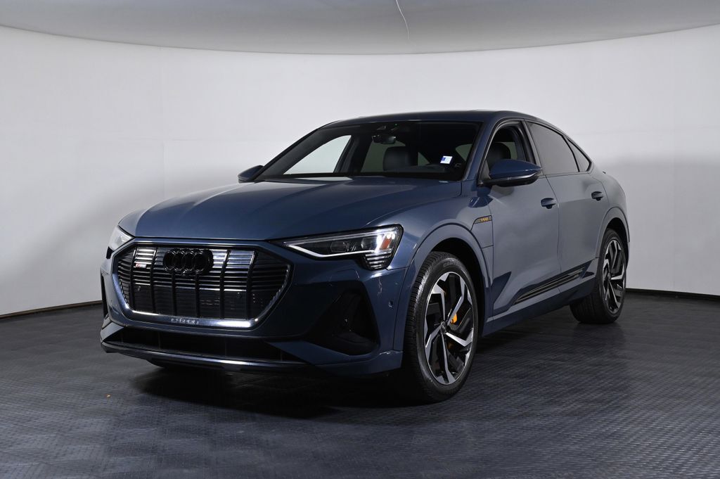 2023 AUDI e-tron