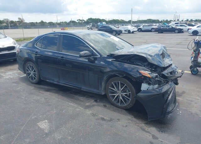 2023 TOYOTA Camry