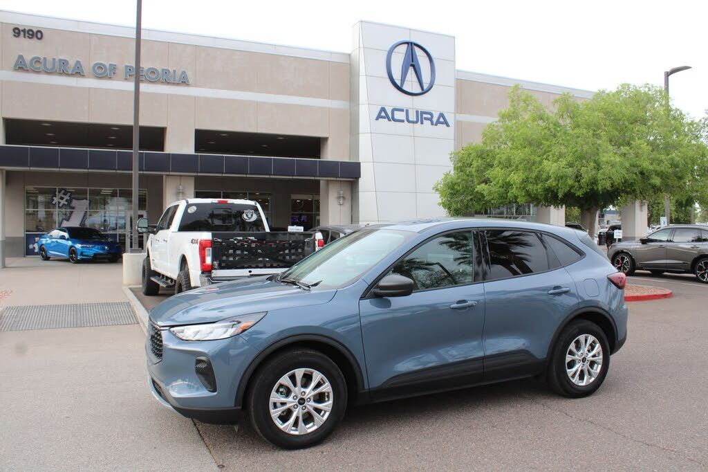 2025 FORD Escape