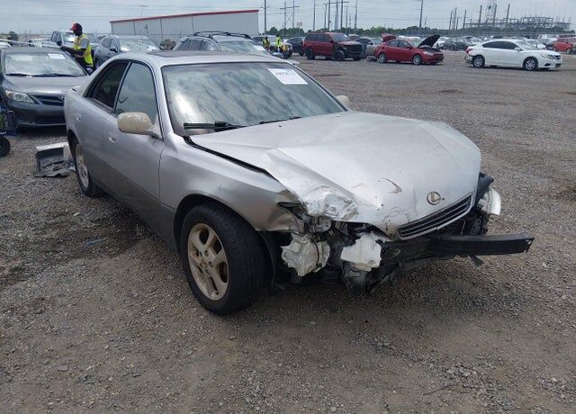 2001 LEXUS ES