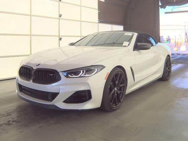 2023 BMW M8