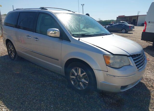 2009 CHRYSLER Town and Country